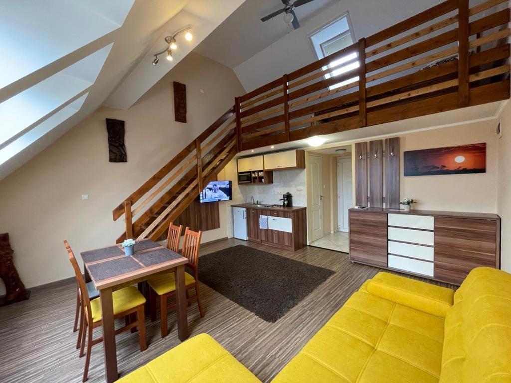 Gyulai Brill Apartman 外观 照片