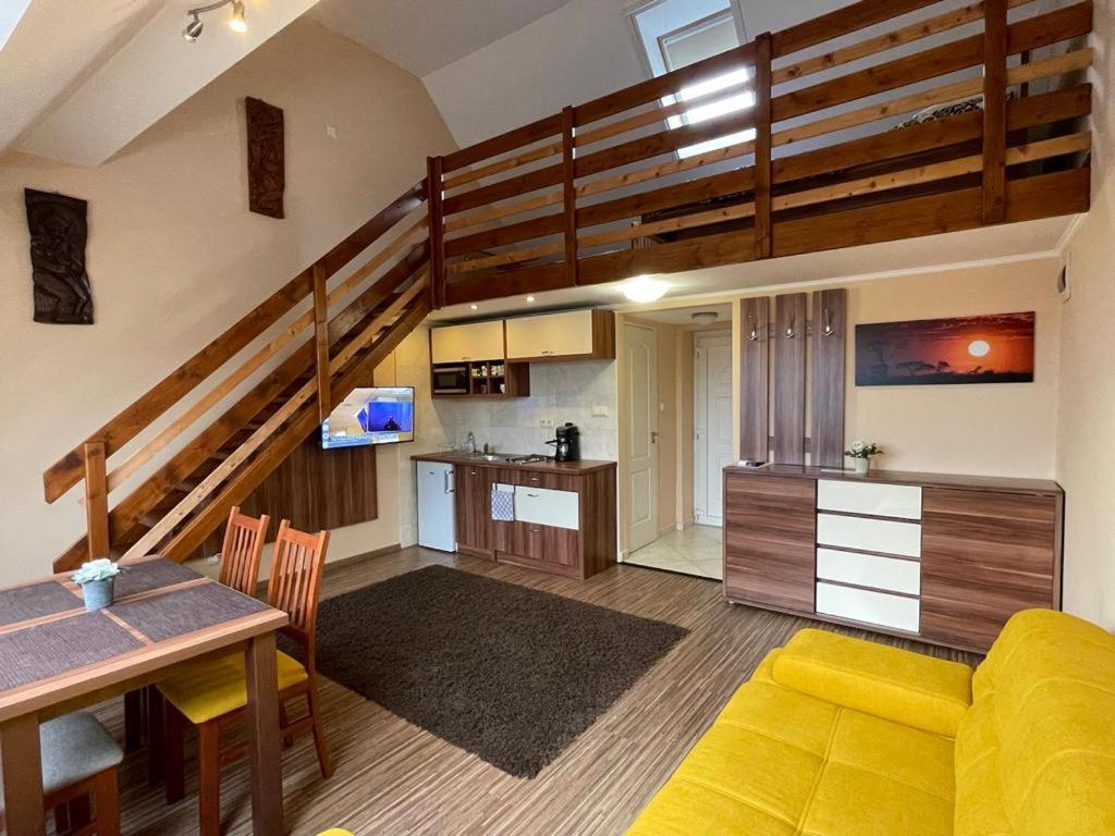 Gyulai Brill Apartman 外观 照片