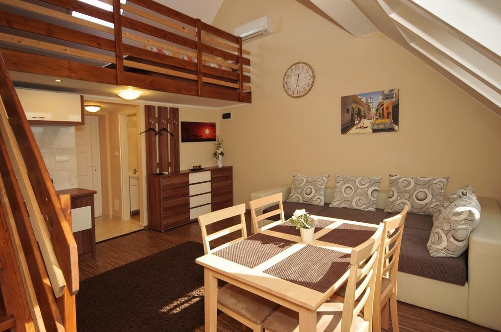 Gyulai Brill Apartman 外观 照片
